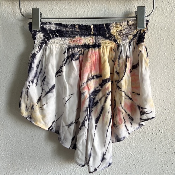 Blue Life beach bunny shorts - Picture 4 of 4